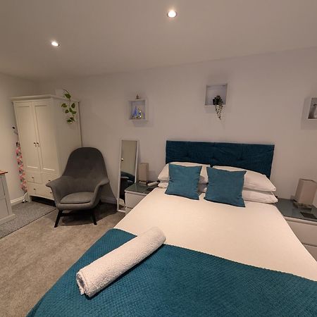 Self-Contained Annex, With Parking. Apartman Sittingbourne Kültér fotó