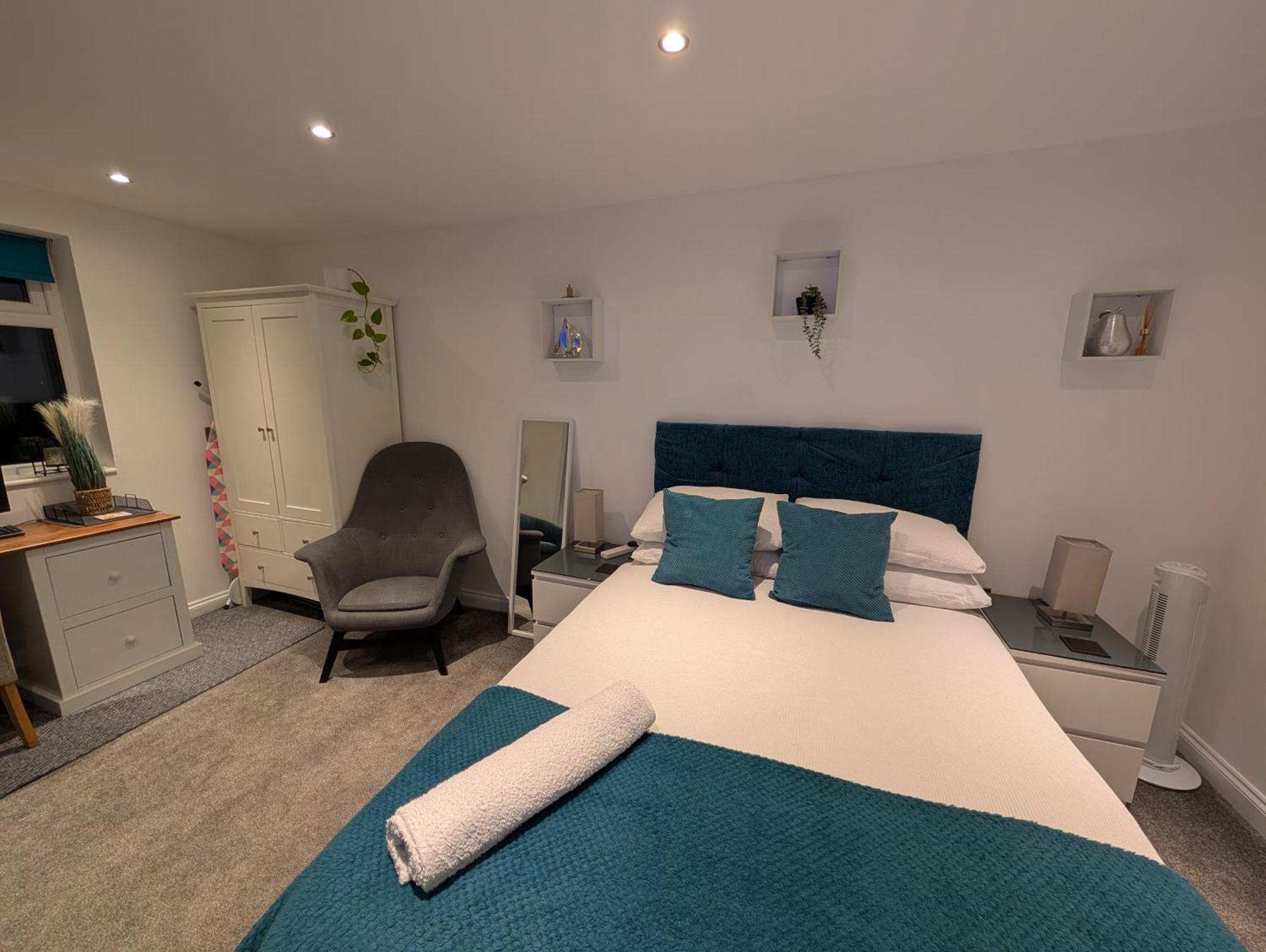 Self-Contained Annex, With Parking. Apartman Sittingbourne Kültér fotó